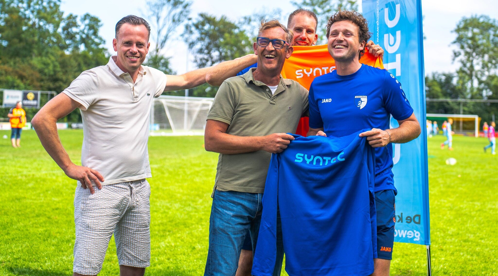 Romke en Hedde Jan bij Voetbalkamp Avontuurlijk